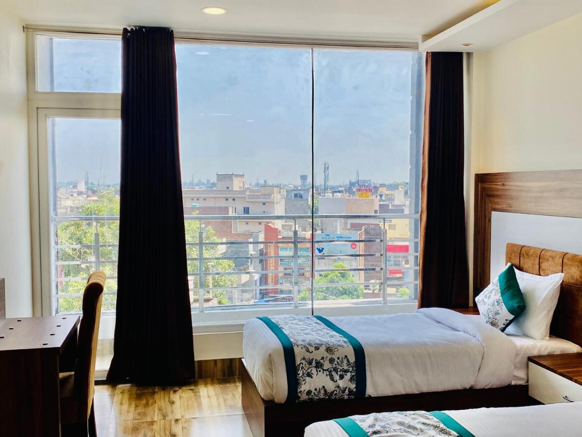 Hotel White House By An Hotels - Walking Distance From Golden Temple Amritsar Eksteriør bilde